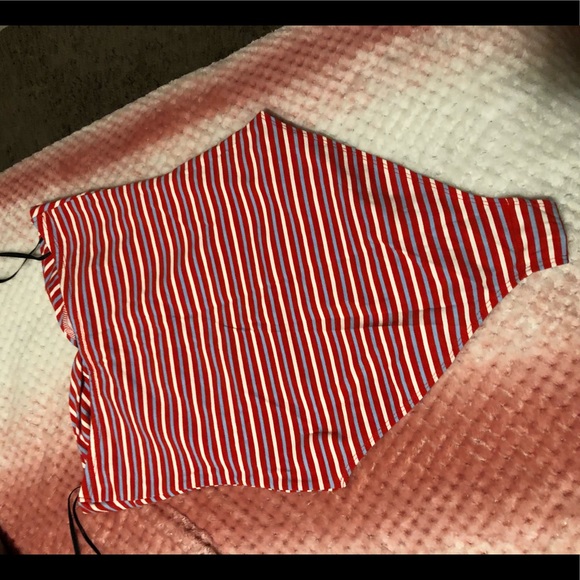 One piece - Picture 2 of 2